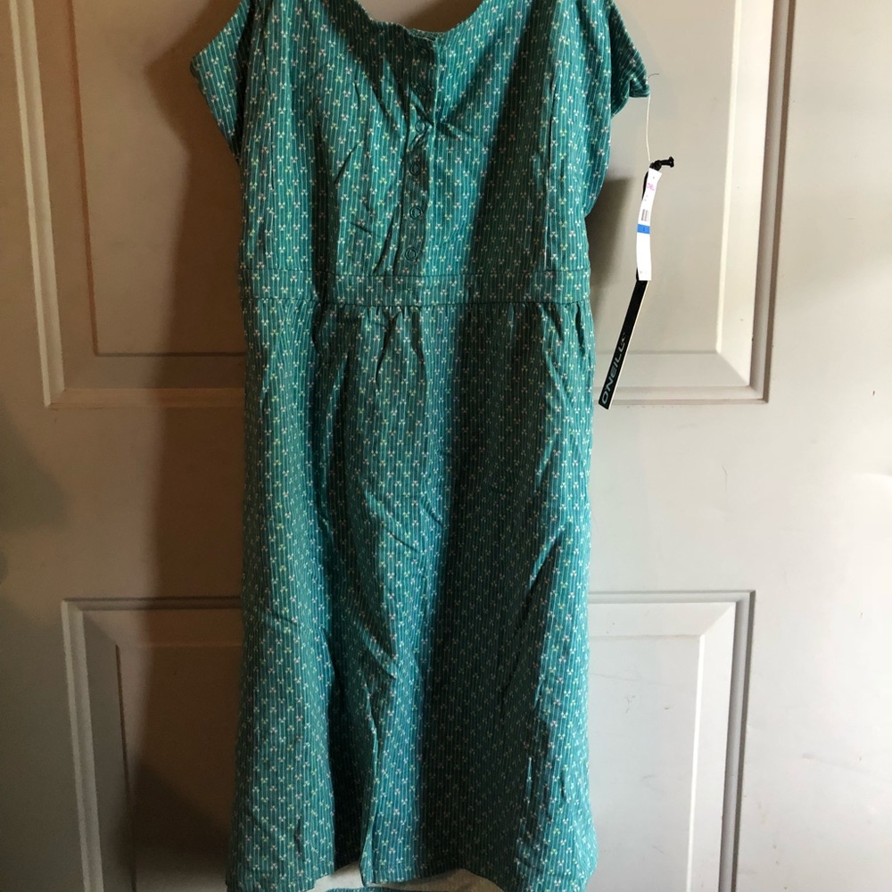 Adorable O’Neil back cut out mini dress. Wmns XL